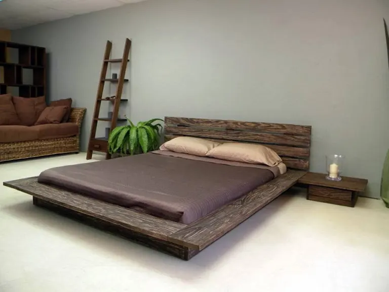 Rustic Platform Bed – Plank Headboard, Wide Base